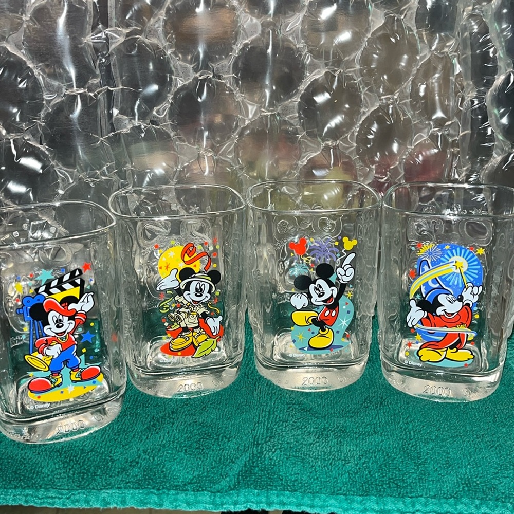 Mickey Mouse Vintage 2000 McDonalds Square Glasses